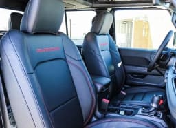 Jeep Gladiator Rubicon X 4x4 2026 — side view