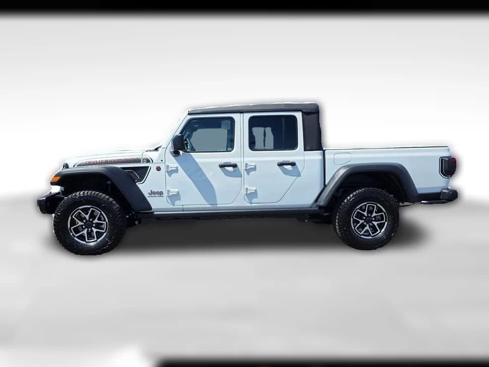 Jeep Gladiator Shadow Ops 4x4 2026 — side view