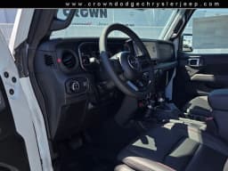 Jeep Gladiator Shadow Ops 4x4 2026 — side view