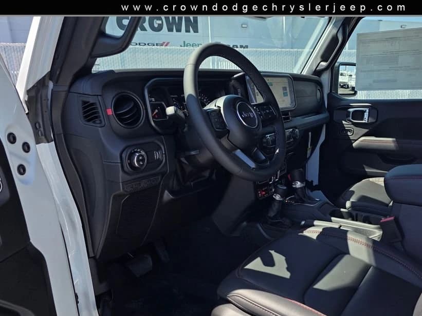 Jeep Gladiator Shadow Ops 4x4 2026 — side view