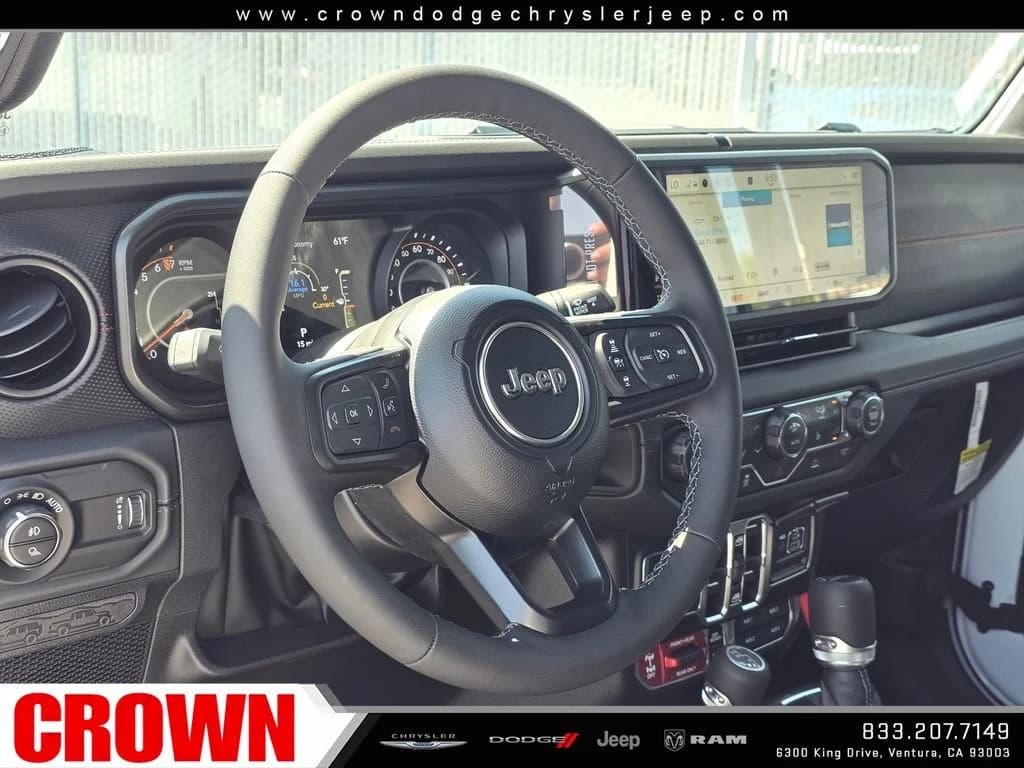 Jeep Gladiator Shadow Ops 4x4 2026 — side view