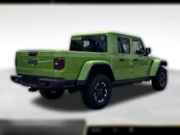 Jeep Gladiator Rubicon X 4x4 2025 — side view
