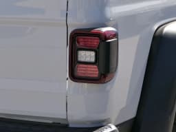 Jeep Gladiator Rubicon 4x4 2026 — side view