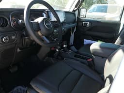 Jeep Gladiator Rubicon 4x4 2026 — side view
