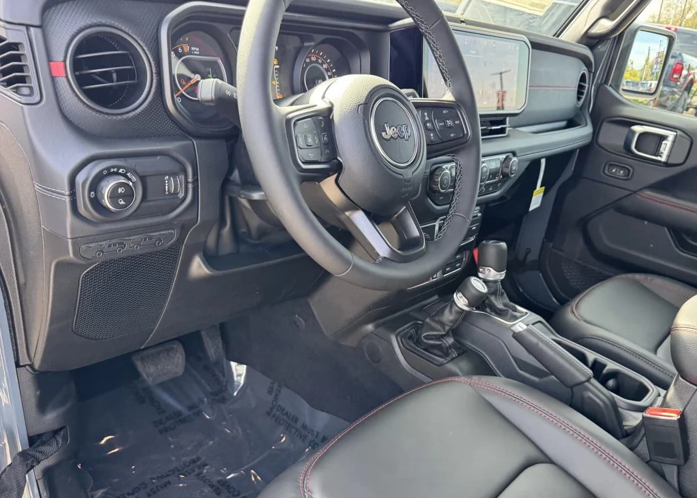 Jeep Gladiator Rubicon X 4x4 2026 — side view