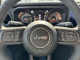 Jeep Gladiator Rubicon X 4x4 2026 — side view
