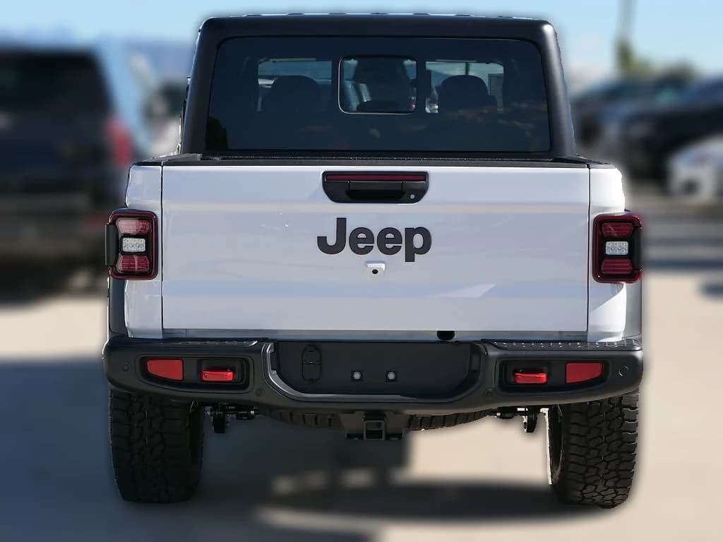Jeep Gladiator Rubicon 4x4 2026 — side view