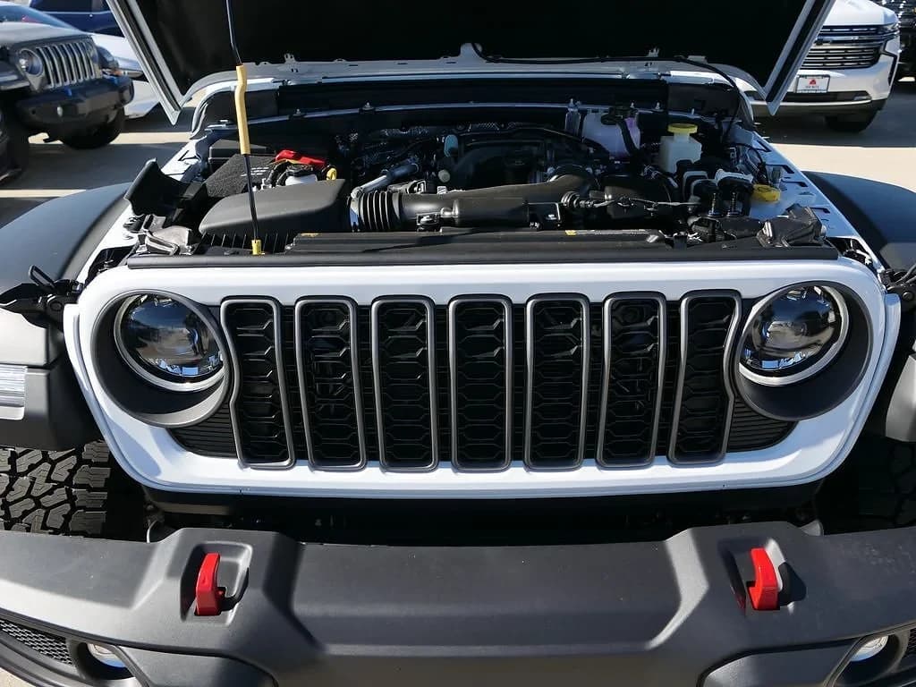 Jeep Gladiator Rubicon 4x4 2026 — side view