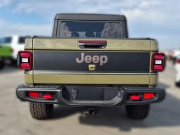 Jeep Gladiator Shadow Ops 4x4 2026 — side view
