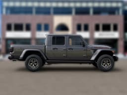 Jeep Gladiator Rubicon X 4x4 2026 — side view