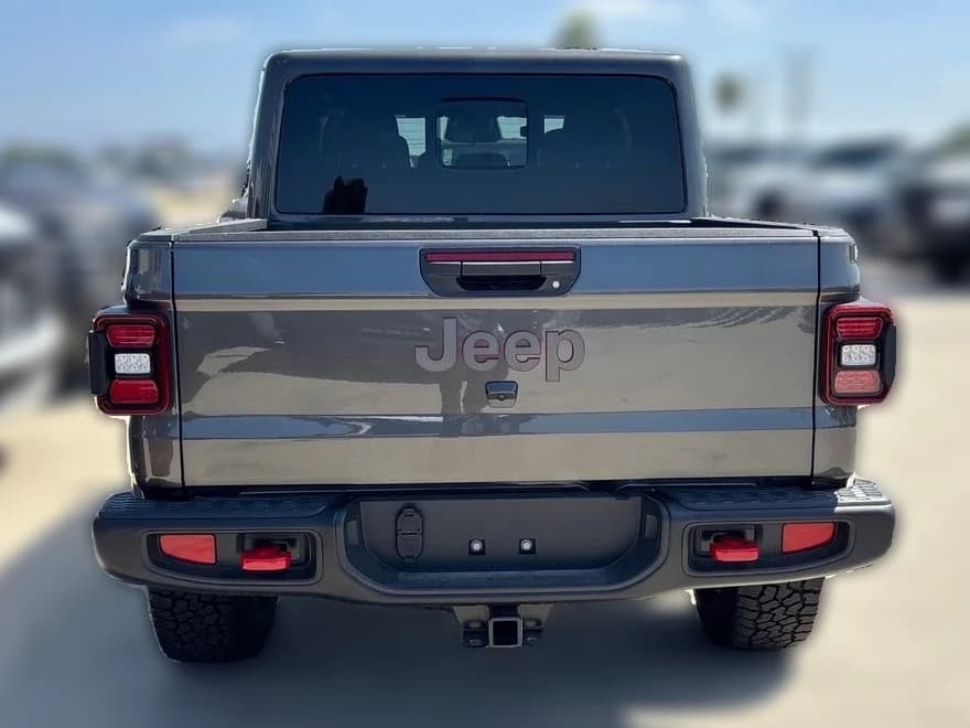 Jeep Gladiator Rubicon 4x4 2026 — side view