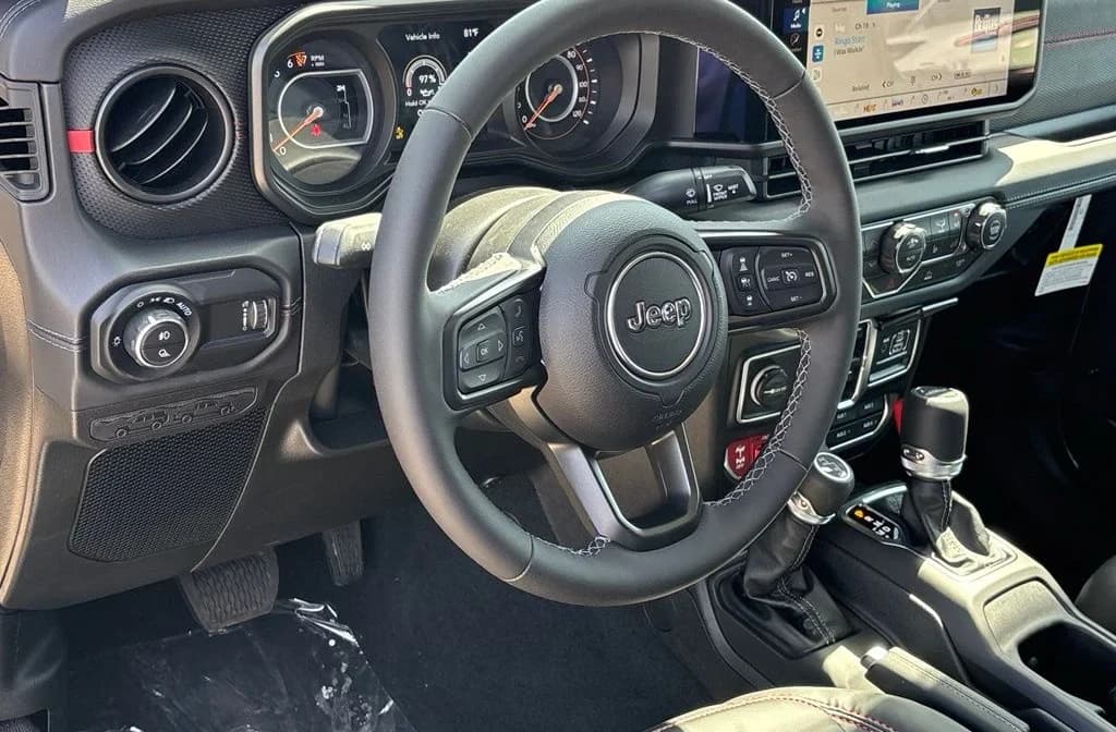 Jeep Gladiator Rubicon 4x4 2026 — side view