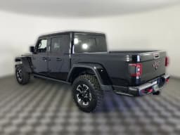 Jeep Gladiator Rubicon X 4x4 2026 — side view