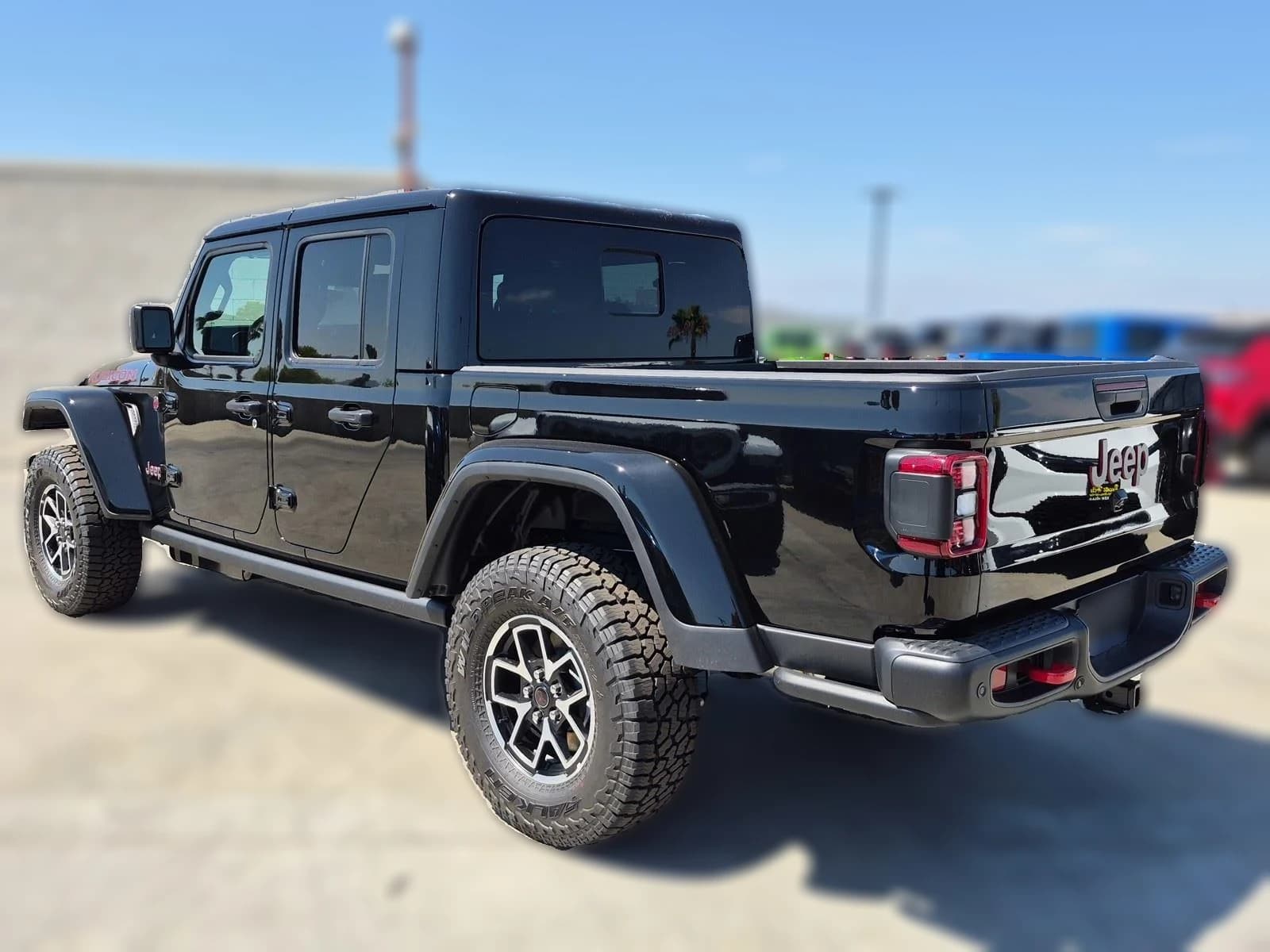 Jeep Gladiator Rubicon X 4x4 2026 — side view