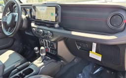 Jeep Gladiator Rubicon X 4x4 2026 — side view