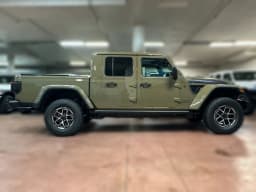 Jeep Gladiator Shadow Ops 4x4 2026 — side view