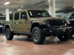 Jeep Gladiator Shadow Ops 4x4 2026 — side view