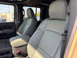 Jeep Gladiator Mojave X 4x4 2026 — side view