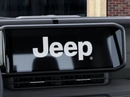 Jeep Gladiator Mojave X 4x4 2026 — side view