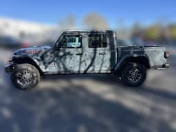 Jeep Gladiator Mojave X 4x4 2026 — side view