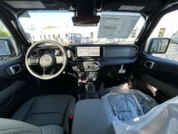 Jeep Gladiator Mojave X 4x4 2026 — side view