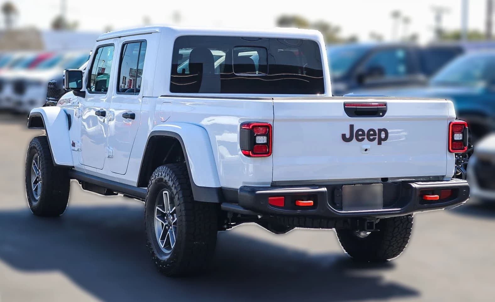 Jeep Gladiator Mojave 4x4 2026 — side view