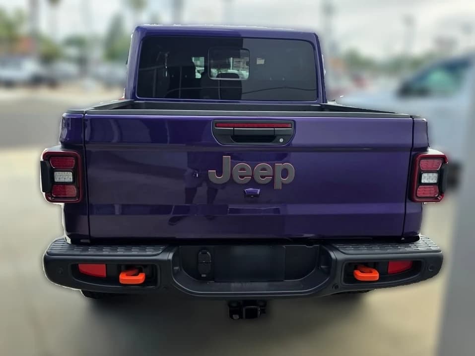 Jeep Gladiator Mojave 4x4 2026 — side view