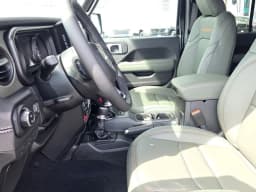 Jeep Gladiator Mojave X 4x4 2026 — side view