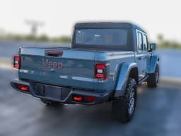 Jeep Gladiator Mojave X 4x4 2026 — side view