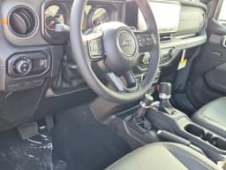 Jeep Gladiator Mojave X 4x4 2026 — side view