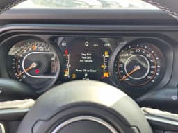 Jeep Gladiator Mojave X 4x4 2026 — side view