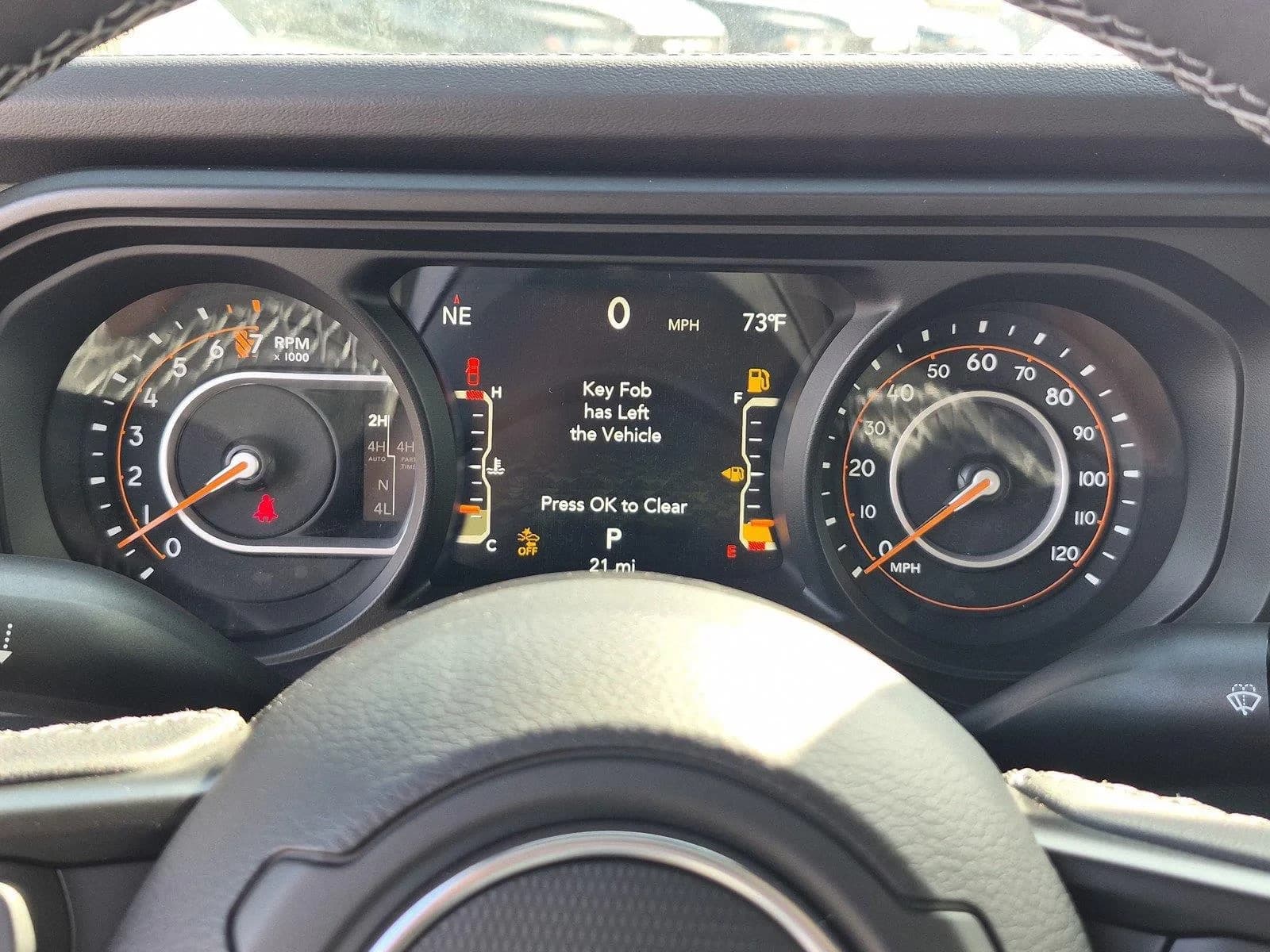 Jeep Gladiator Mojave X 4x4 2026 — side view