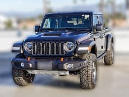 Jeep Gladiator Mojave 4x4 2026 — side view