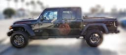 Jeep Gladiator Mojave 4x4 2026 — side view