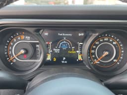 Jeep Gladiator Mojave X 4x4 2026 — side view