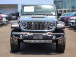 Jeep Gladiator Mojave X 4x4 2026 — side view