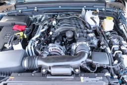 Jeep Gladiator Mojave X 4x4 2026 — side view