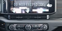 Jeep Gladiator Mojave X 4x4 2026 — side view
