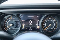 Jeep Gladiator Mojave X 4x4 2026 — side view