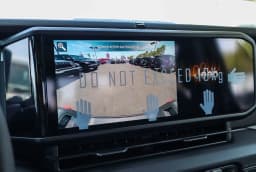 Jeep Gladiator Mojave X 4x4 2026 — side view