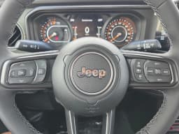 Jeep Gladiator Mojave 4x4 2026 — side view