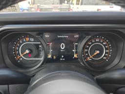 Jeep Gladiator Mojave 4x4 2026 — side view