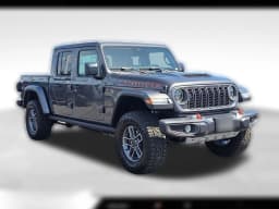 Jeep Gladiator Mojave X 4x4 2026 — side view