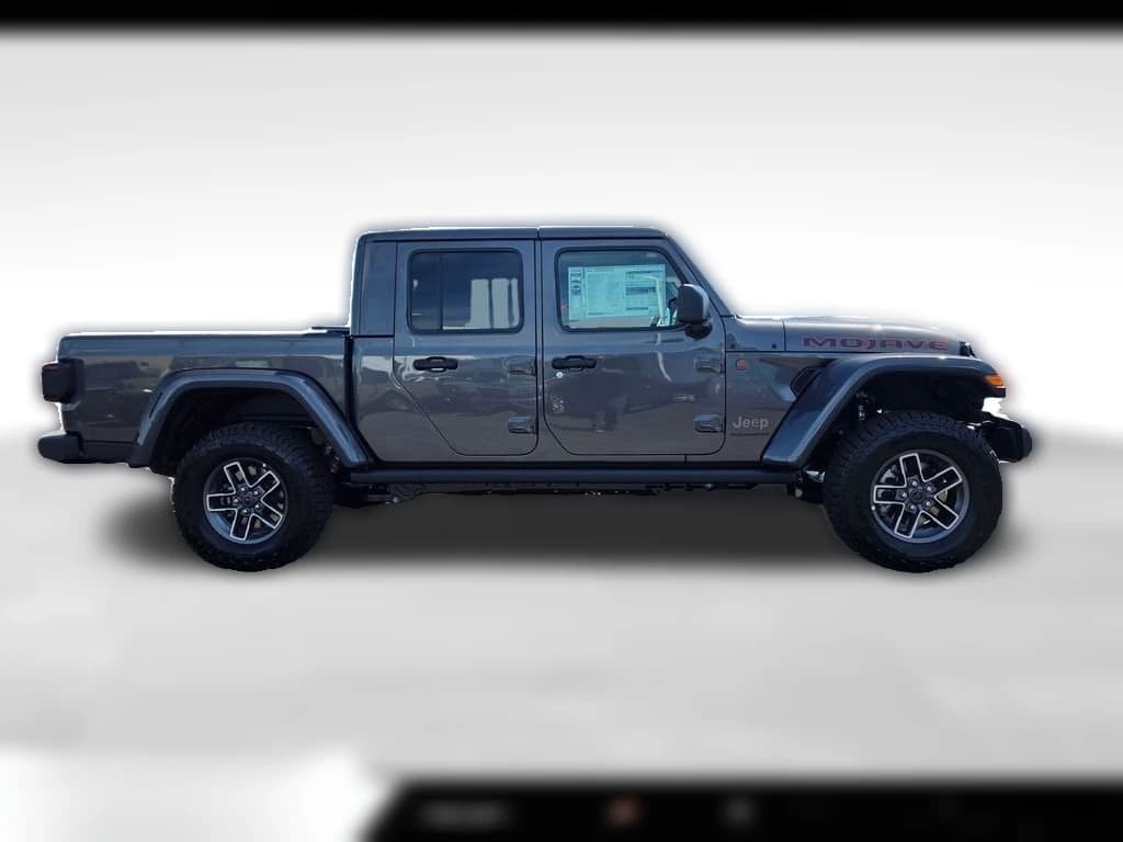 Jeep Gladiator Mojave X 4x4 2026 — side view