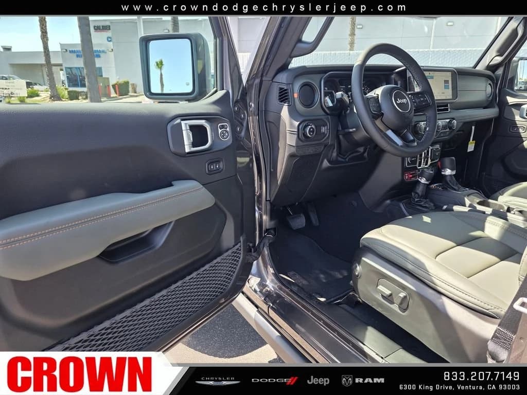Jeep Gladiator Mojave X 4x4 2026 — side view