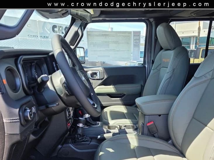 Jeep Gladiator Mojave X 4x4 2026 — side view