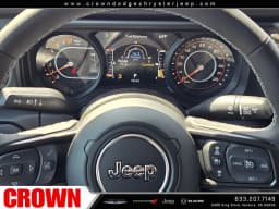 Jeep Gladiator Mojave X 4x4 2026 — side view