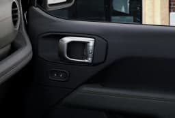 Jeep Gladiator Mojave X 4x4 2026 — side view