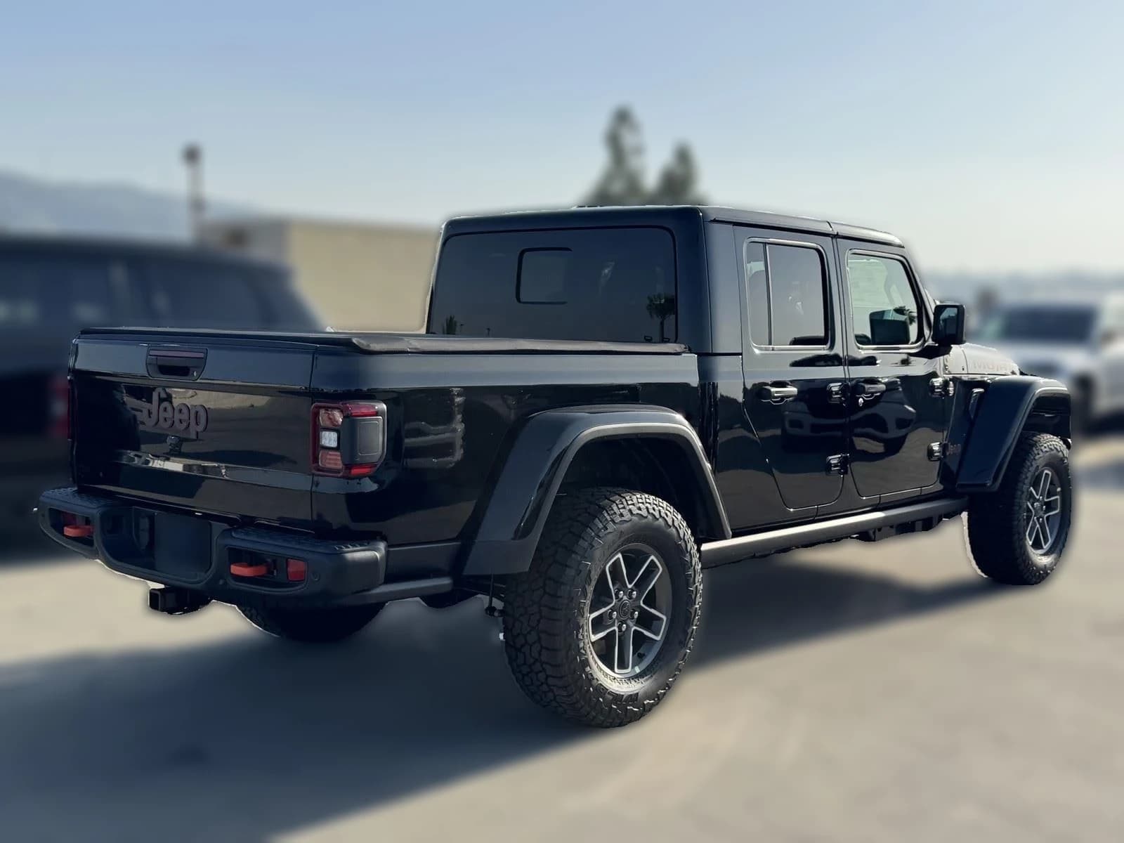 Jeep Gladiator Mojave X 4x4 2026 — side view