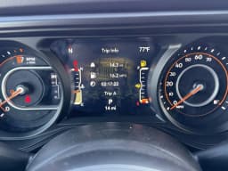 Jeep Gladiator Mojave X 4x4 2026 — side view